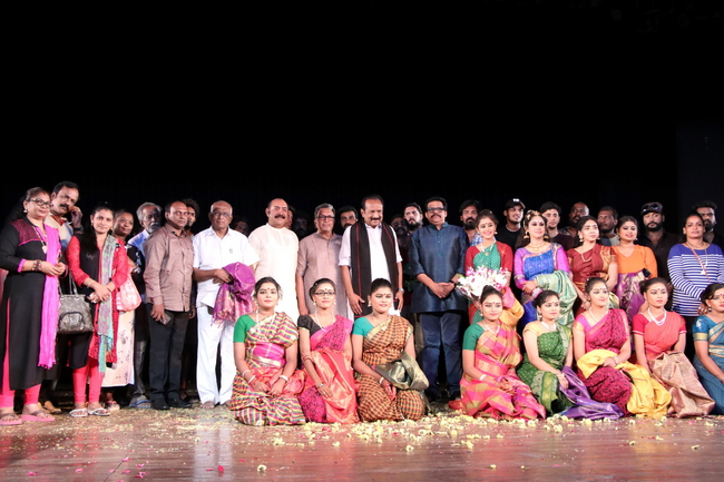 Velunachiyar Stage Show Stills